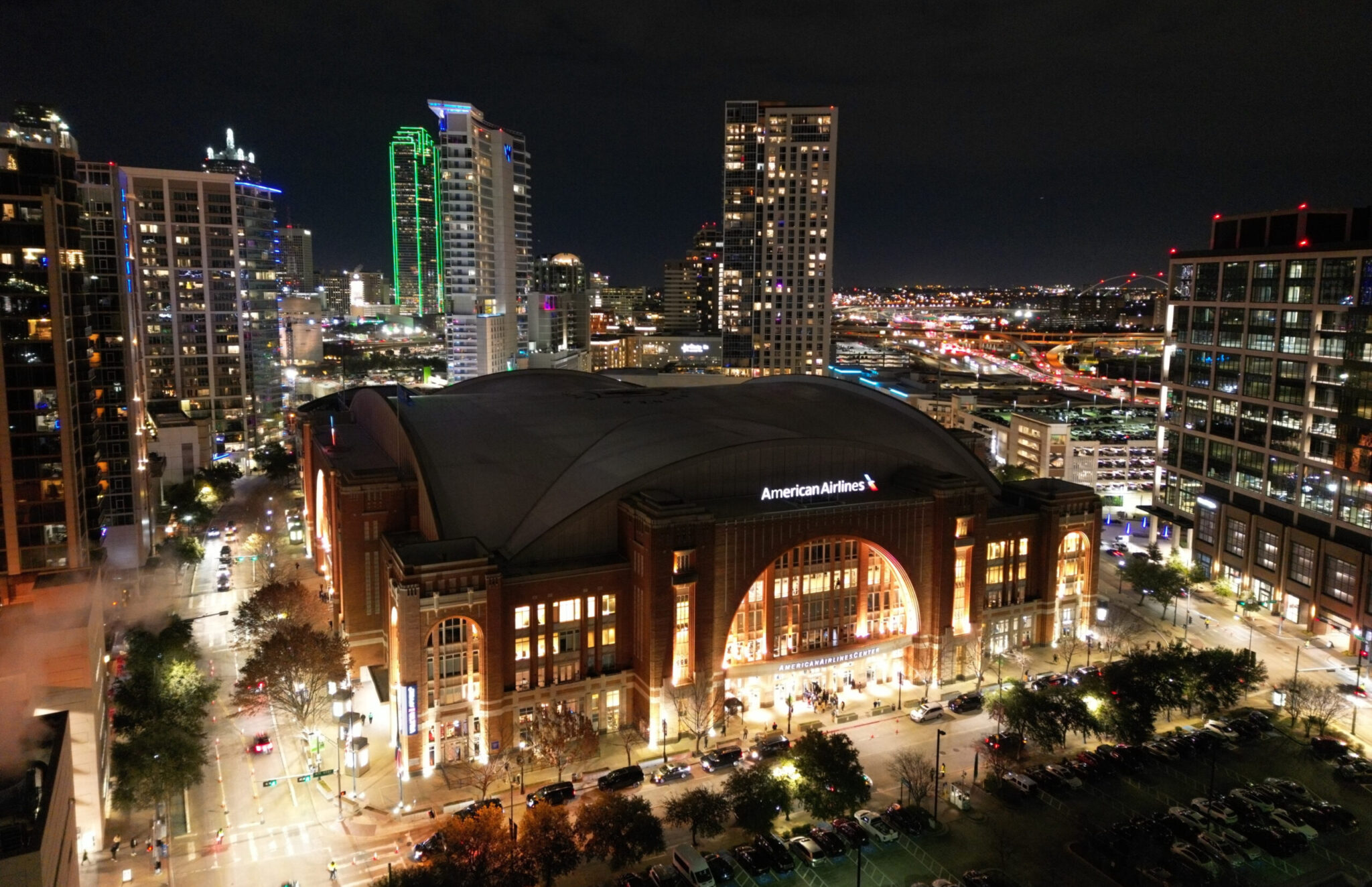 American Airlines Center Official Parking